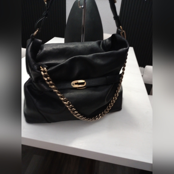 Burberry bags - Picture 5 of 15